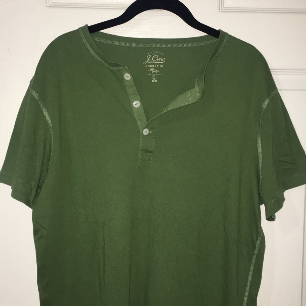 J. Crew men’s green shirt.
